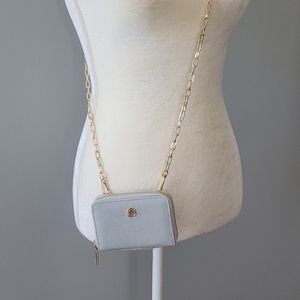 Nwot Anne Klien zip around card/ coin holder with beautiful gold chain strap.